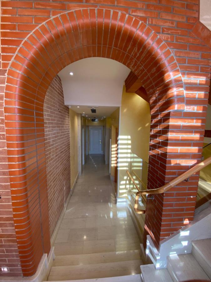 The Red Bricks Hotel Шкодер Экстерьер фото